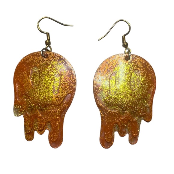 Resin hypoallergenic resin earrings - Picture 3 of 7
